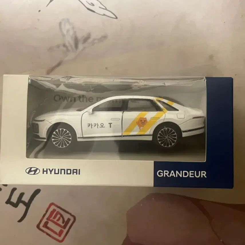 [BUNJANG] 1/38 Scale Kakao Taxi Grandeur GN7 Diecast Model Car / 1/38 카카오 택시 그랜저 GN7 다이캐스트 모형자동차 피규어