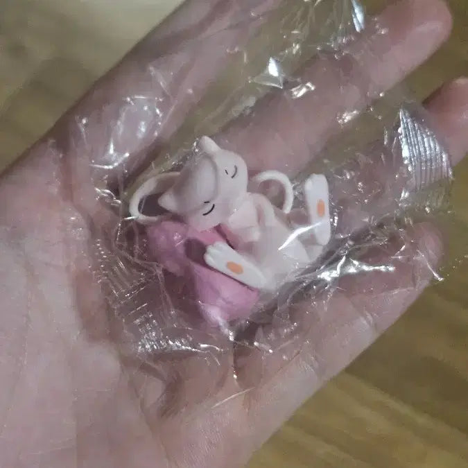 [BUNJANG] Pokemon Mew Figure (Sealed) / (미개봉/당일발송) 포켓몬 음료수 뮤 피규어