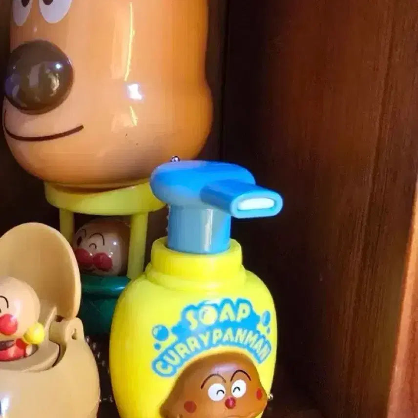 [BUNJANG] Anpanman Curry Soap Gacha Toy / 호빵맨 카레비누 가챠 판매