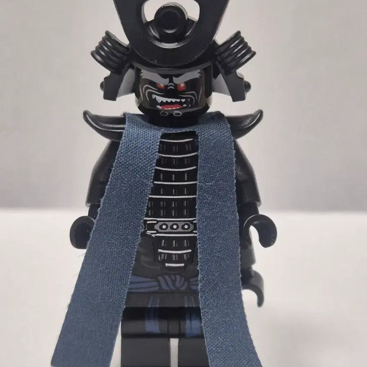 [BUNJANG] LEGO Ninjago Movie Lord Garmadon Minifigure (70612) / 레고 닌자고 무비 제왕 가마돈 미니피규어 (70612)