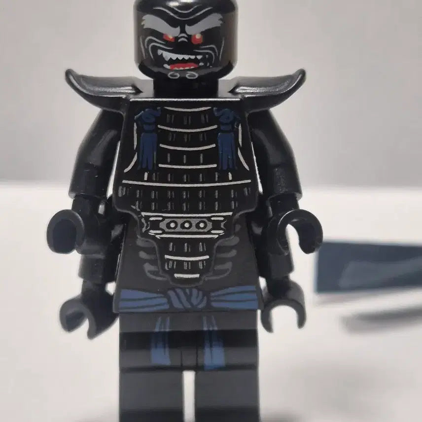 [BUNJANG] LEGO Ninjago Movie Lord Garmadon Minifigure (70612) / 레고 닌자고 무비 제왕 가마돈 미니피규어 (70612)