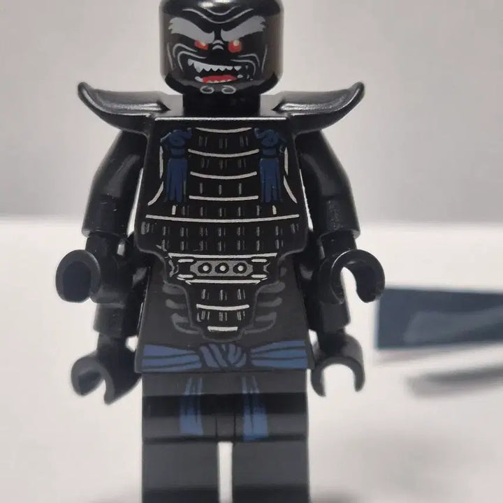 [BUNJANG] LEGO Ninjago Movie Lord Garmadon Minifigure (70612) / 레고 닌자고 무비 제왕 가마돈 미니피규어 (70612)
