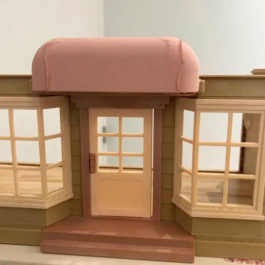 [BUNJANG] Sylvanian Families Old Early Forest Tailor House / 실바니안 올드 초기 숲의 재단사 하우스 집 펜션 고전 피규어