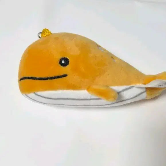 [BUNJANG] ABOVE THE DEEP RED SUNSET Nori Dolphin Plush Keychain / 어바등 공식 노을이 인형 키링 와디즈 양도 어두운 바다의 연산호