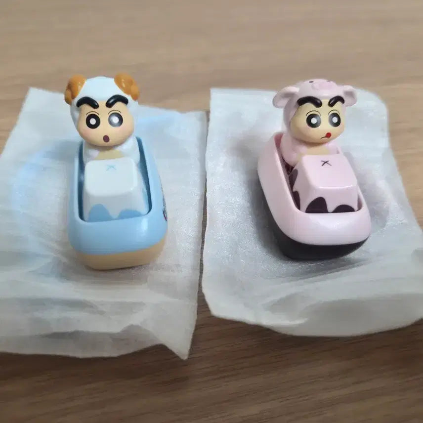 [BUNJANG] Crayon Shin-chan Chibi Keycap Set (2 pcs) / 짱구는못말려 짱구 키캡 굿즈 2개 세트 새상품