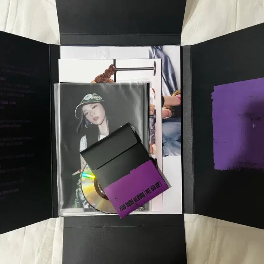 [BUNJANG] BABYMONSTER 2nd MINI ALBUM [WE GO UP] POSTCARD Ver. Photocard / BABYMONSTER 2nd MINI ALBUM [WE GO UP] POSTCARD Ver.