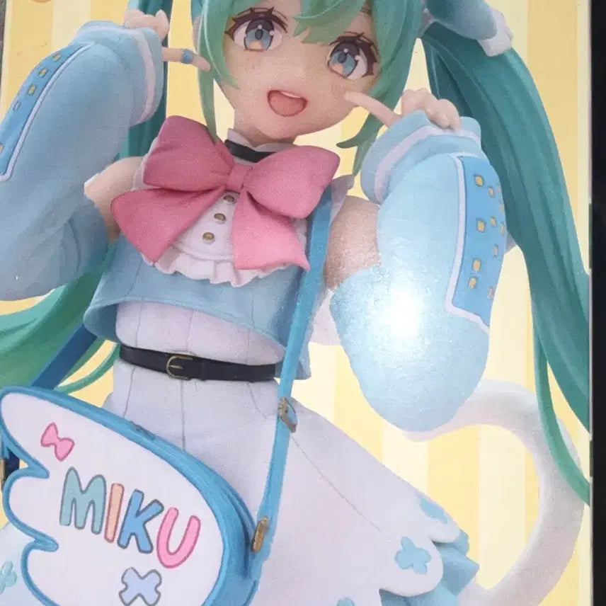 [BUNJANG] Vocaloid Hatsune Miku Figure / 보컬로이드 하츠네 미쿠 피규어 판매합니다