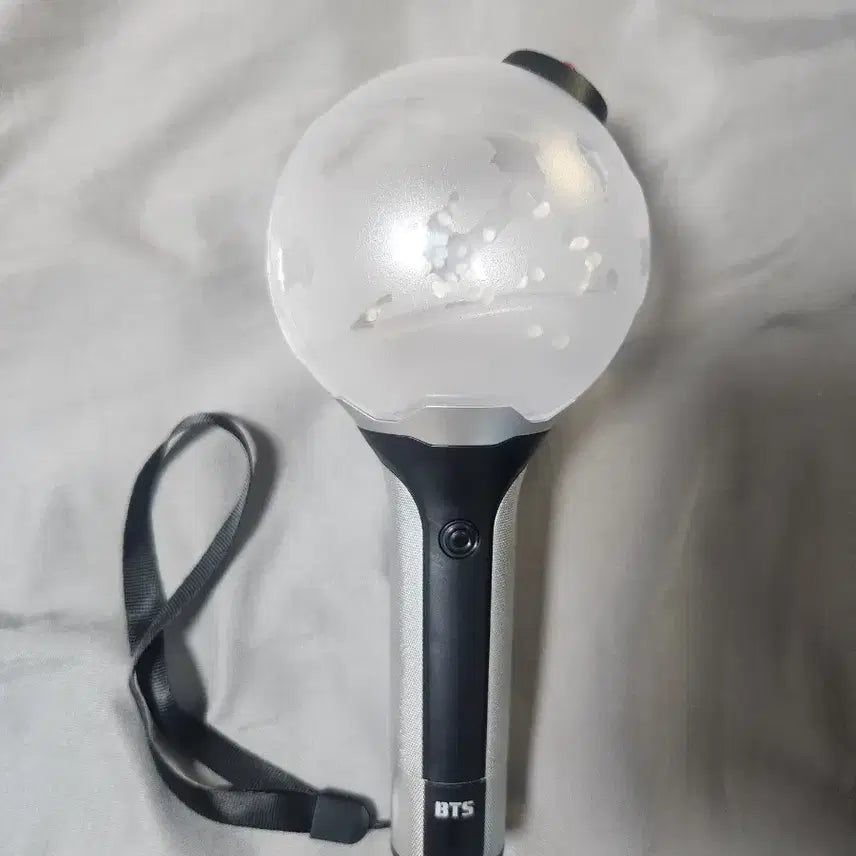 [BUNJANG] BTS ARMY Bomb Ver.2 Old Version Light Stick / 방탄소년단 응원봉 아미밤 ver.2 구버전