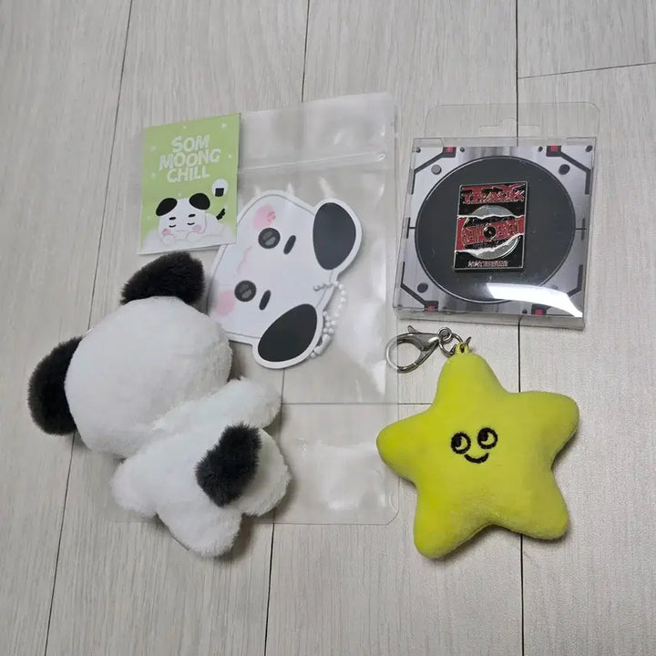 [BUNJANG] Taeyong Tonggrami Tonggasari Badge Bundle Set / 태용 툥그라미 툥가사리 뱃지 일괄