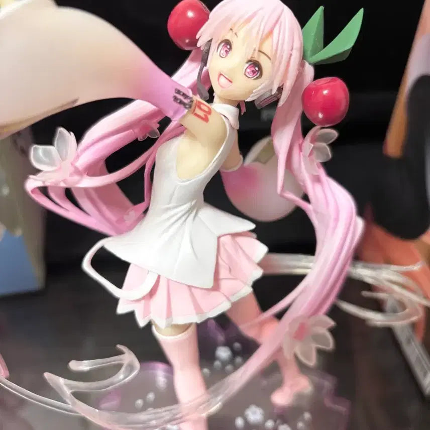 [BUNJANG] Taito Sakura Miku 2020 Ver. Figure / 타이토(TAITO) 사쿠라미쿠 2020Ver