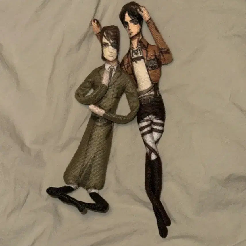 [BUNJANG] Attack on Titan Bundle Set Eren Yeager/Hange Jointed Doll Felt Doll Figure / [일괄] 진격의거인 철사인형 에렌예거/한지 구체관절인형 펠트 인형 쿠지 뽑기 진격거 피규어