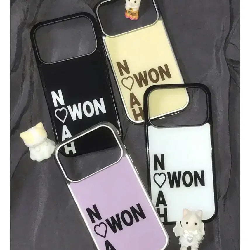 [BUNJANG] YounWoon + Noah iPhone 17 Phone Case Yellow Silver Bumper / 영원 + 노아 폰케이스 연노랑 실버범퍼 (기본) 아이폰17