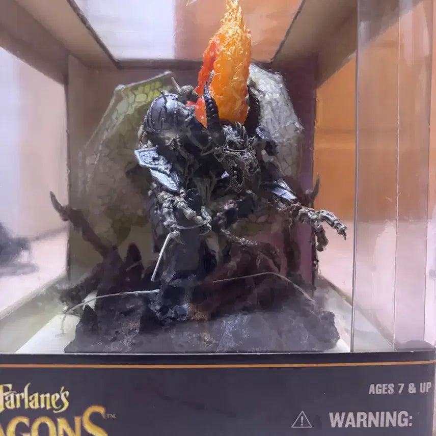 [BUNJANG] McFarlane Toys Dragon Fausal Dragon Deluxe Box Set Figure / 맥팔레인 드래곤 포실 드래곤 디럭스 박스 세트 피규어