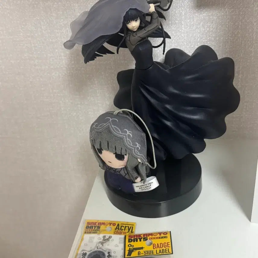 [BUNJANG] Sakamoto Days Sakachan Figure Plush, Can Badge, Acrylic Keychain Set / 일괄) 오사라기 피규어 누이 캔뱃지 아크릴키링 세트 사카모토데이즈 사카데이