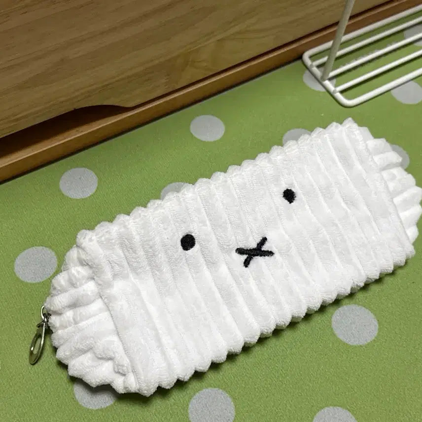 [BUNJANG] Miffy Pouch / 안감 예쁜 미피 파우치 새상품