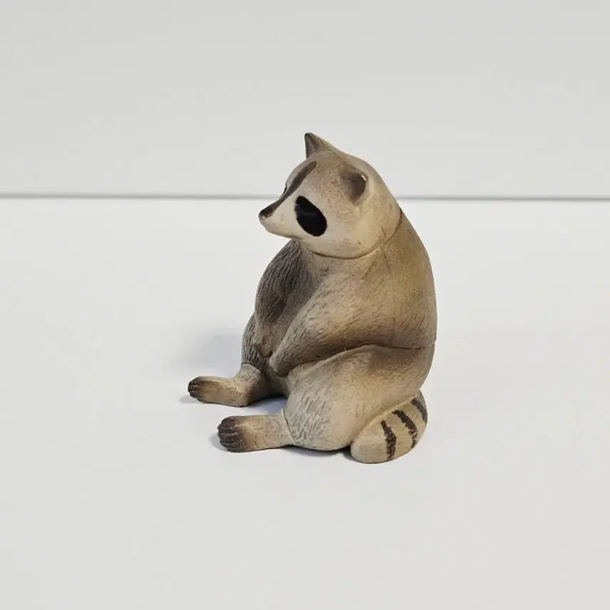 [BUNJANG] Raccoon Figurine / 라쿤 피규어