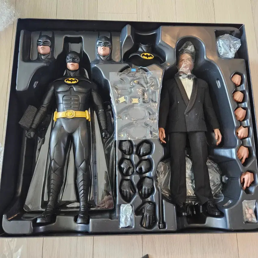 [BUNJANG] Hot Toys Batman Returns Bundle / 핫토이 배트맨 리턴즈 합본 판매