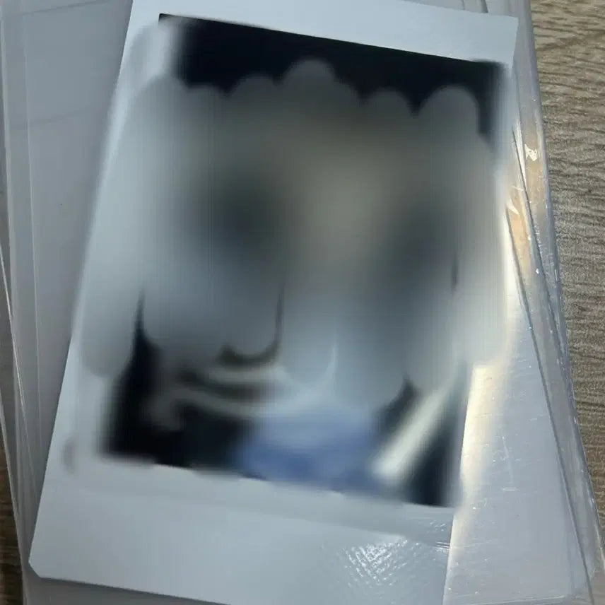 [BUNJANG] Kumi Signed Polaroid / 베이비돈크라이 베돈크 쿠미 싸인폴라 싸폴