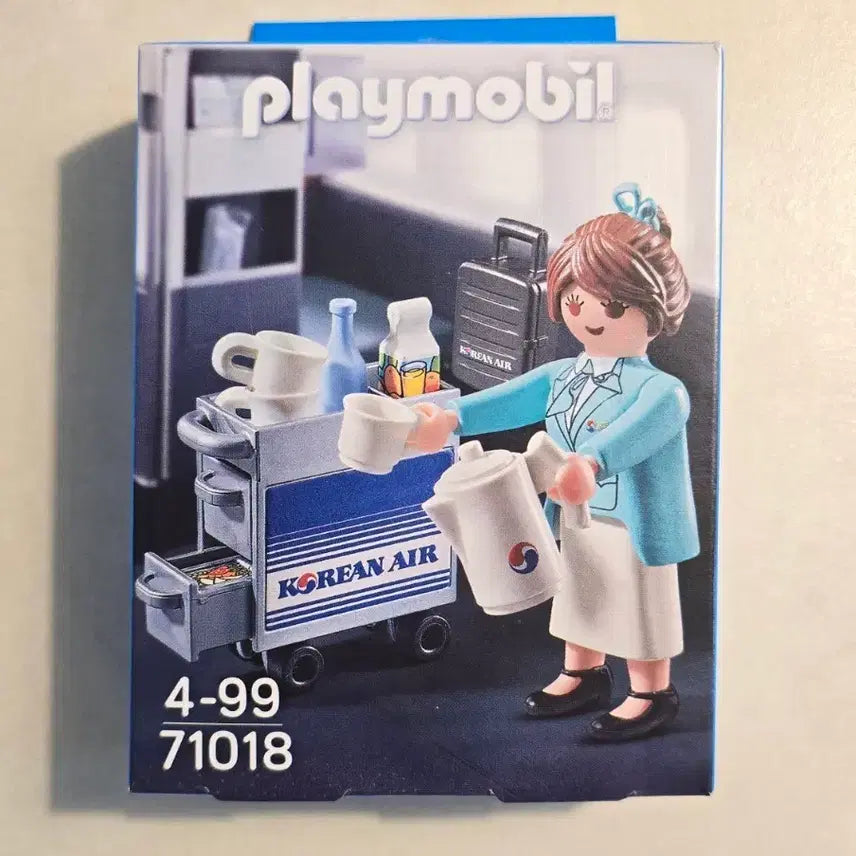 [BUNJANG] Playmobil Korean Air Flight Attendant 71018 / 플레이모빌 대한항공 승무원 71018