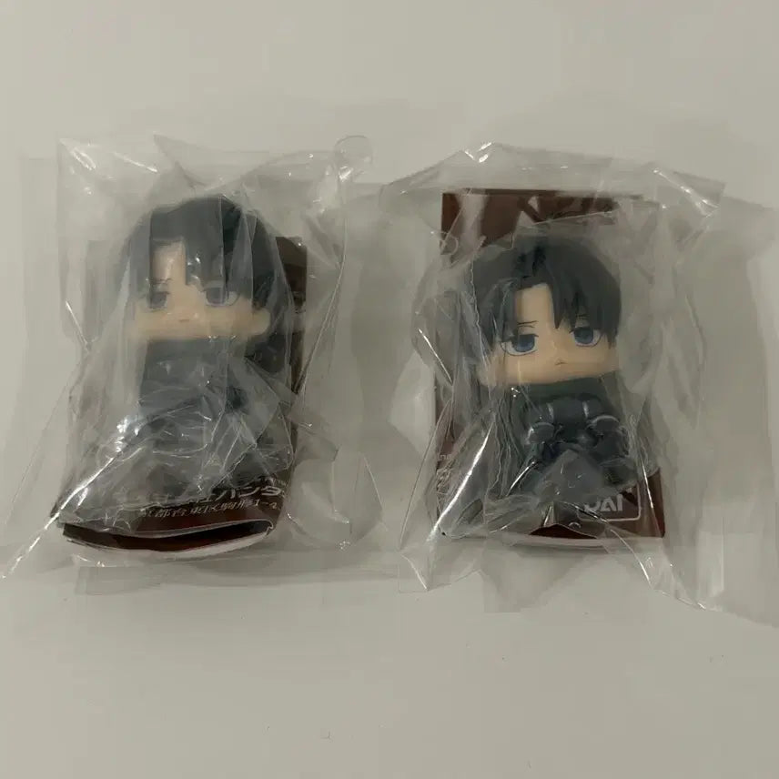 [BUNJANG] Attack on Titan Levi Machiboke Figure / 진격의거인 리바이 가챠 마치보케