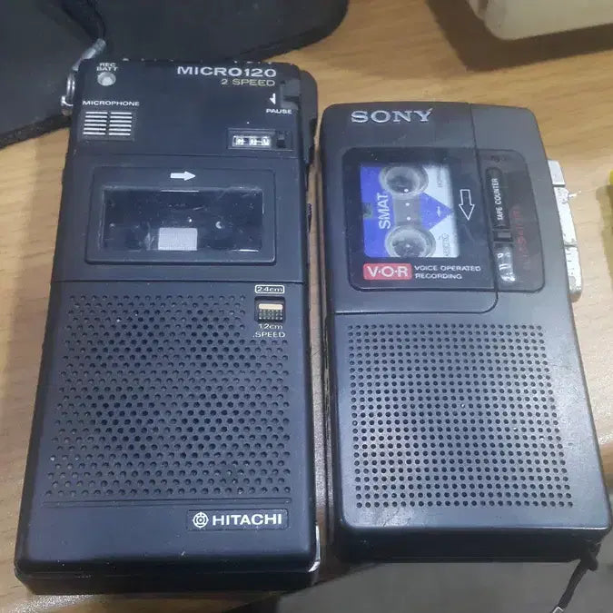 [BUNJANG] Hitachi &amp; Sony Mini Recorders (Display Use Only) - 2 Units / 디피용 초소형 미니 레코더 2대/내용 필독