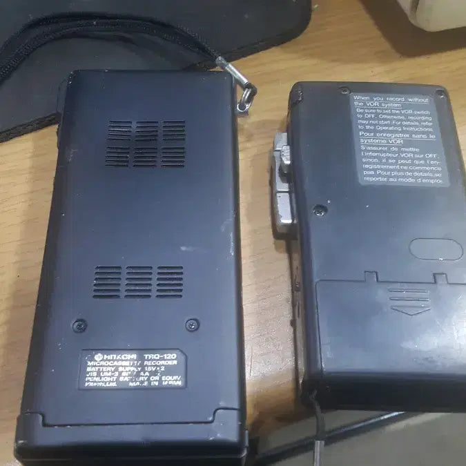 [BUNJANG] Hitachi &amp; Sony Mini Recorders (Display Use Only) - 2 Units / 디피용 초소형 미니 레코더 2대/내용 필독