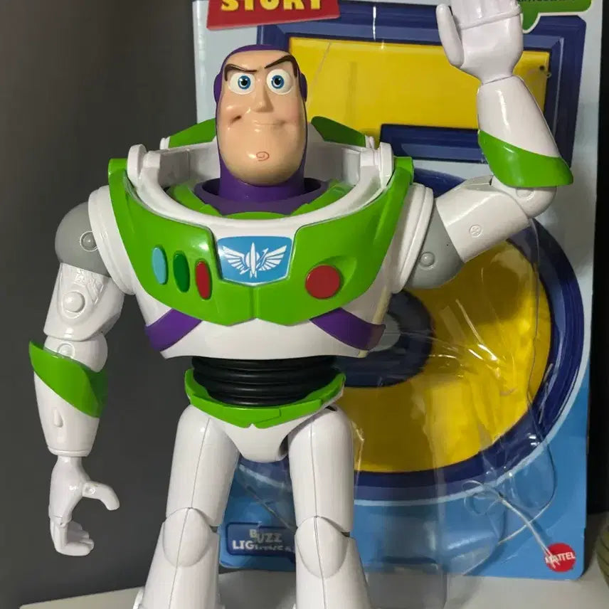 [BUNJANG] Disney Pixar Toy Story Buzz Lightyear Figure / 토이스토리 버즈라이트이어 피규어 디즈니 픽사 버즈