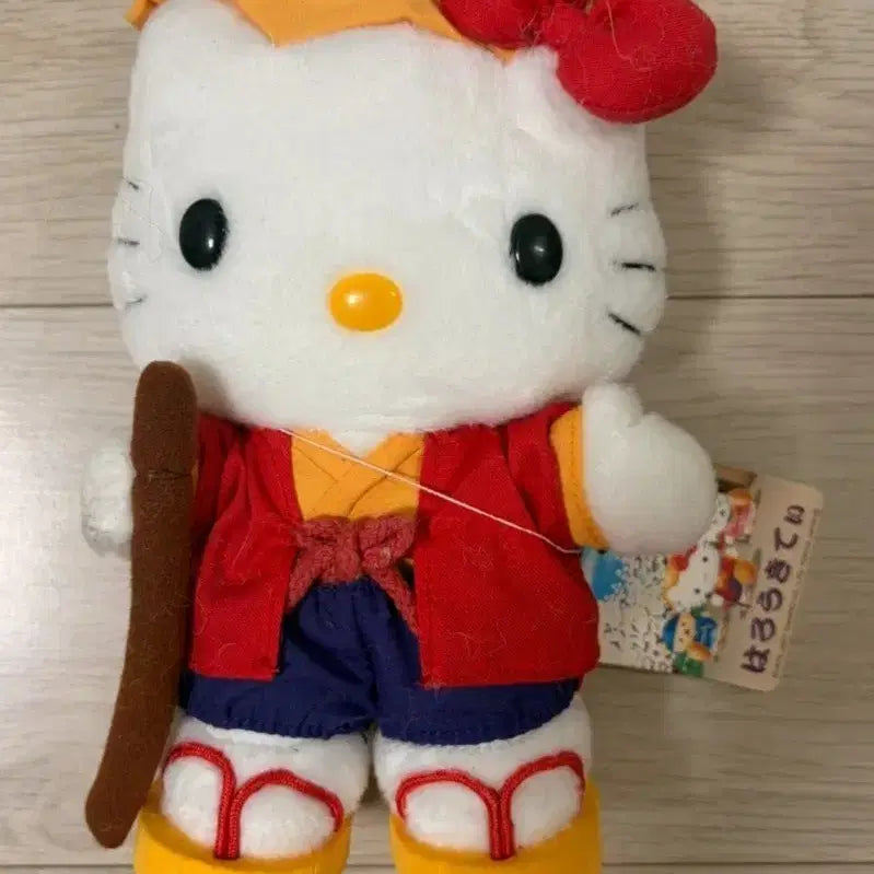 [BUNJANG] Sanrio Classic Mito Komon Hello Kitty Doll (Ibaraki Limited Edition, 2001) / 고전 산리오 2001년 이바라키한정 미토 고몬 헬로키티 인형
