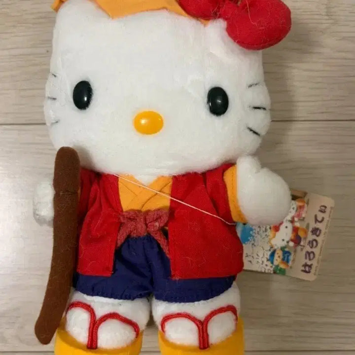 [BUNJANG] Sanrio Classic Mito Komon Hello Kitty Doll (Ibaraki Limited Edition, 2001) / 고전 산리오 2001년 이바라키한정 미토 고몬 헬로키티 인형