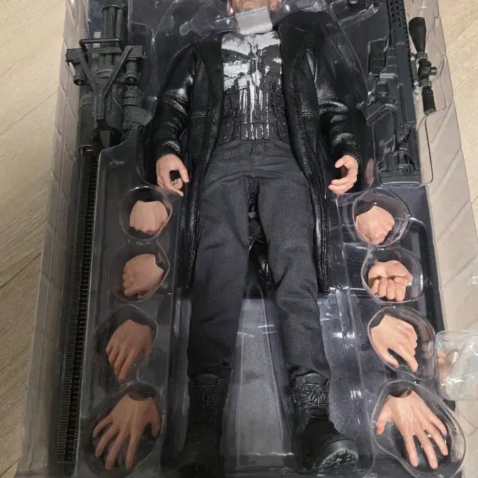 [BUNJANG] Hot Toys Punisher 1/6 Scale Figure / 핫토이 퍼니셔