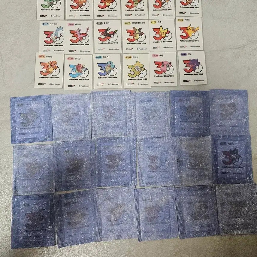 [BUNJANG] Pokemon 30th Anniversary Logo Stickers (18 Types) / 포켓몬 띠부씰 30주년 로고 18종 미개봉과 개봉 제품들 판매