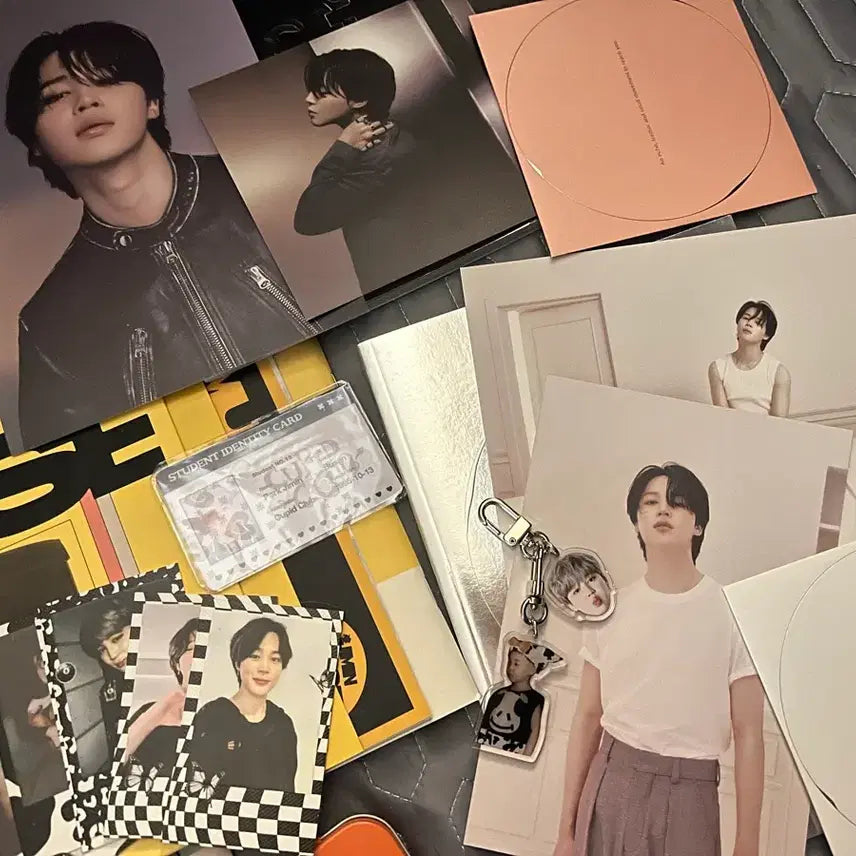 [BUNJANG] BTS Jimin Album Photocard &amp; Keychain Goods Bundle Set / 방탄소년단 지민 앨범 포토카드 키링 굿즈 세트일괄정리