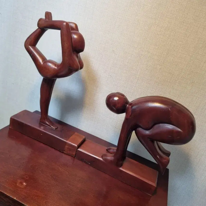 [BUNJANG] Vintage Wooden Sculpture of a Woman Doing Yoga / [빈티지 목공예] 요가 하는 여인 나무조각상