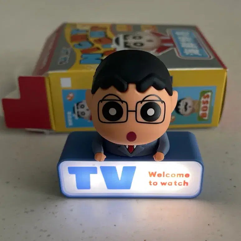 [BUNJANG] Crayon Shin-chan Shin-chan TV Announcer Figure Mood Lamp Magnet / 크레용신짱 짱구 TV 아나운서 피규어 무드등 마그넷 피규어