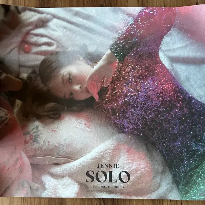 [BUNJANG] BLACKPINK Jennie Solo Poster Bundle Set (2 pcs) / 제니 솔로 포스터 2장 일괄