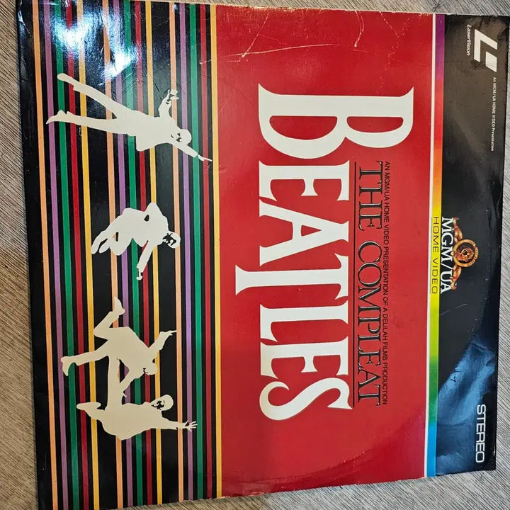 [BUNJANG] The Beatles The Compleat Beatles Documentary LaserDisc (LD) Set / 비틀즈의 레이저 디스크 판매합니다.(2장 1셋트)
