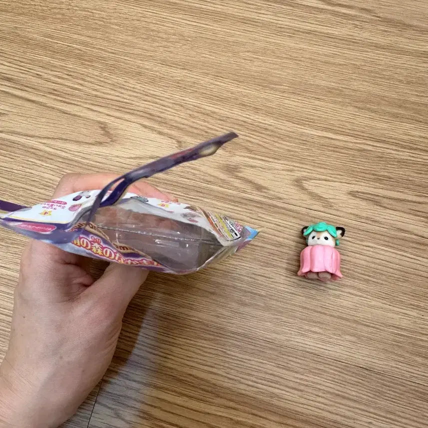 [BUNJANG] Sylvanian Families Baby Fairy Forest Friends Series Blind Pack - Baby Deer in Tulip Outfit / 실바니안 아기 요정의 숲 친구들 시리즈 블라인드팩