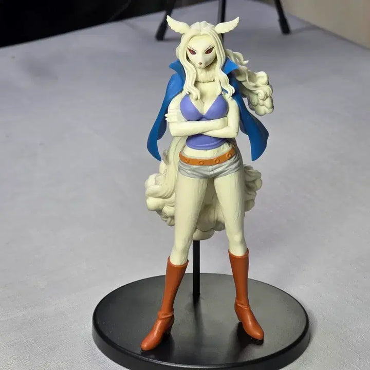 [BUNJANG] One Piece Wanda Figure / 원피스 완다 피규어
