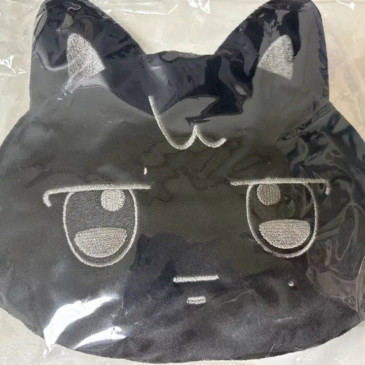 [BUNJANG] ATEEZ ATEEZ Wooyoung Face Pouch / 에이티즈 애니티즈 우요냥 페이스 파우치