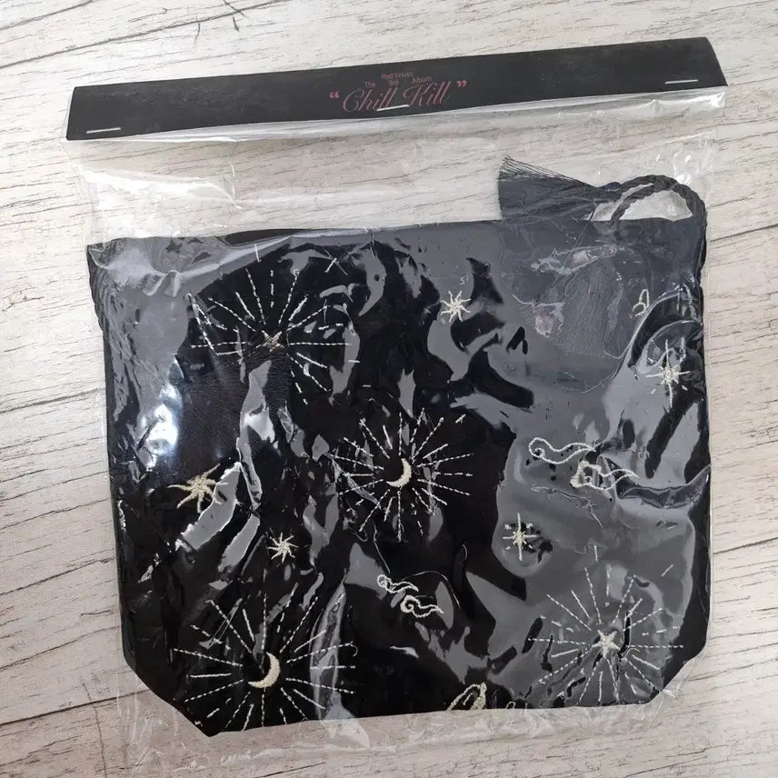 [BUNJANG] Red Velvet Chill Kill Velvet Pouch (Sealed) / 레드벨벳 칠킬 red velvet chill kill 벨벳 파우치 미개봉