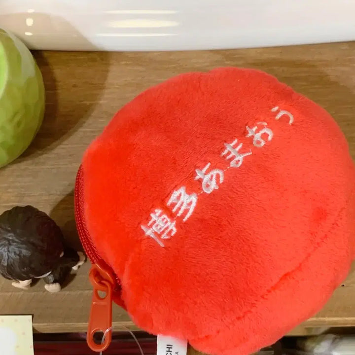 [BUNJANG] Fukuoka Limited Edition Strawberry Monchhichi Pouch / 후쿠오카 한정 딸기 몬치치 파우치