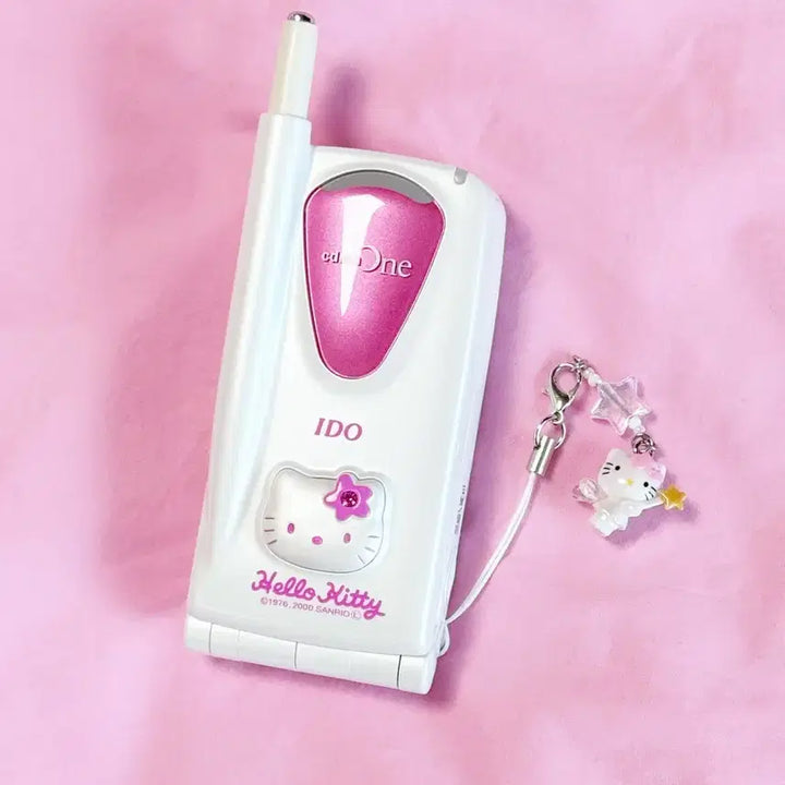 [BUNJANG] Docomo Kitty Phone Garu Phone Mockup Phone Folder Phone Classic Pink Model Phone / 도코모 키티폰 갸루폰 목업폰 핸드폰 폴더폰 고전폰 핑크 모형폰