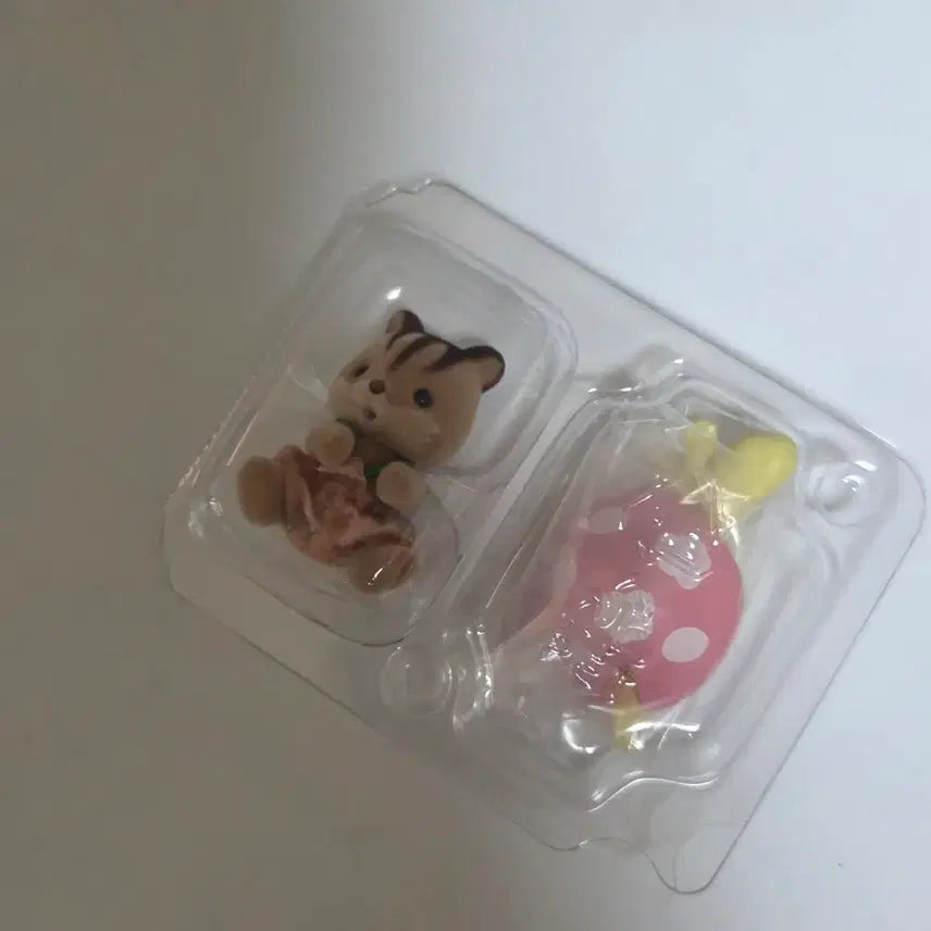[BUNJANG] Sylvanian Families Blind Bag Baby Fairy Forest Friends - Walnut Squirrel / 실바니안 패밀리 블라인드백 아기 요정의 숲속 친구들 - 호두다람쥐
