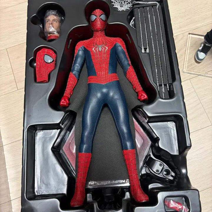 [BUNJANG] Hot Toys Spider-Man 2.0 + Rise-Work Casual Body Bundle Set / 핫토이 어스파2.0 + 라이즈워크 사복바디 일괄