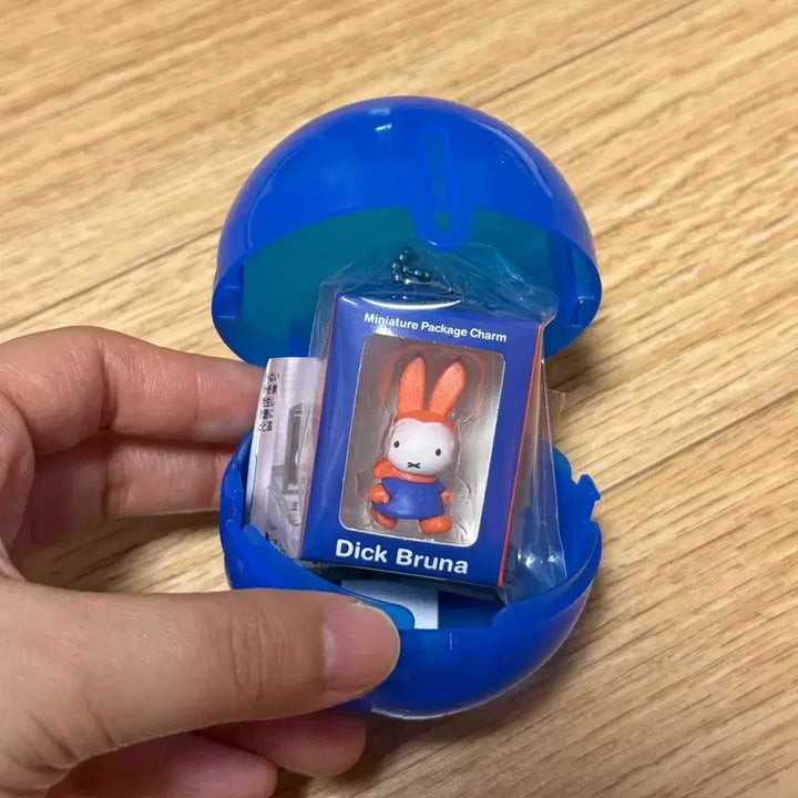 [BUNJANG] Miffy Miniature Package Gacha Sealed / 미피 미니어처 패키지 가챠 미개봉