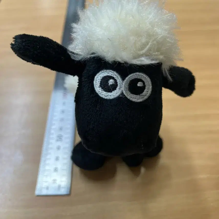 [BUNJANG] Shaun the Sheep Movie Plush Doll / (중고) 숀더쉽 무비 인형