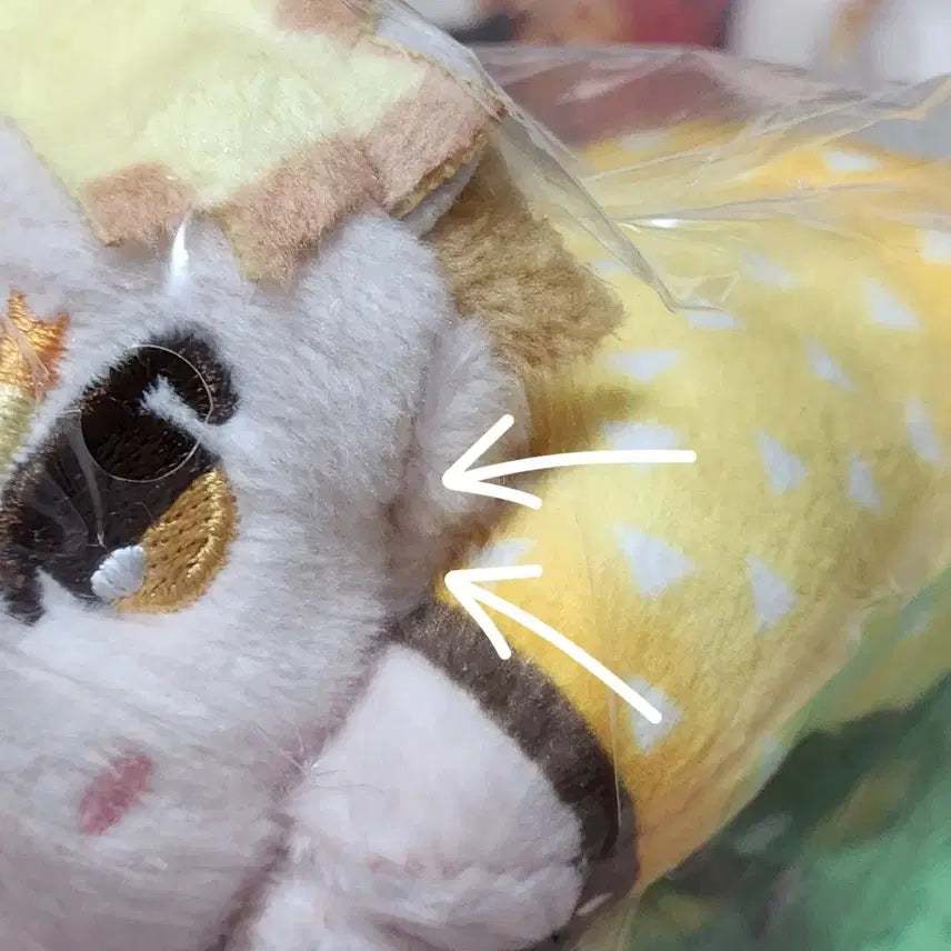 [BUNJANG] Demon Slayer Agatsuma Zenitsu Hug Character Plush + Aniplex Clear Shikishi + Zodiac Postcard Figure Bundle / 귀멸의 칼날 무한성편 아가츠마 젠이츠 허그캬라 누이구루미 인형+애니플렉스 색지+말띠해 엽서 피규어