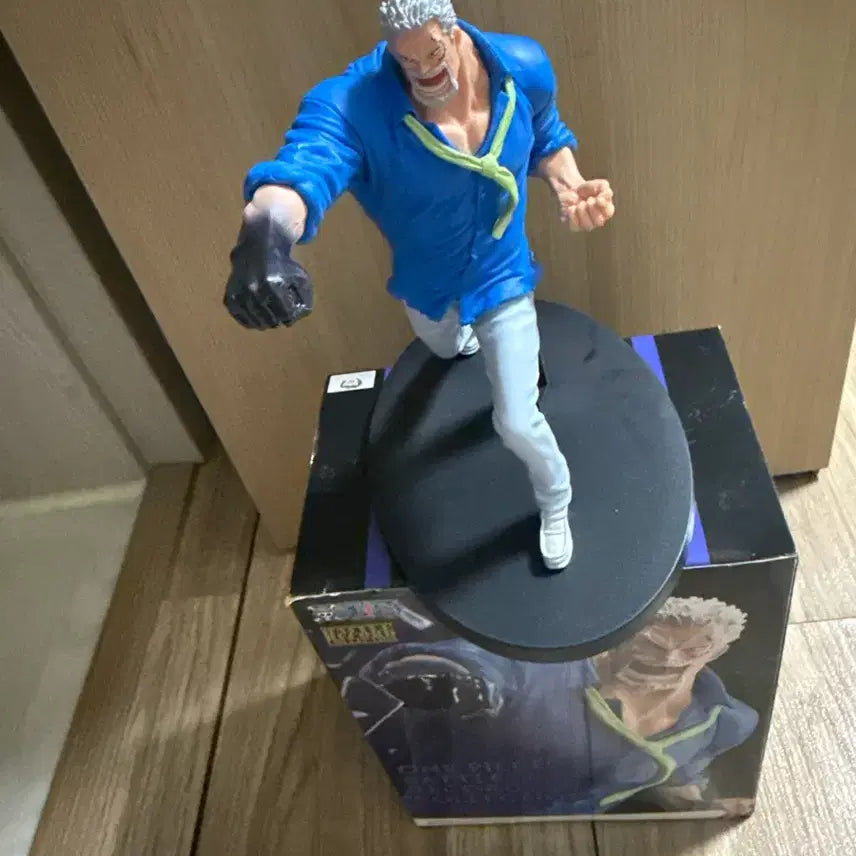 [BUNJANG] Bandai One Piece Garp Kuzan Figure / 반다이 원피스 가프 쿠잔 피규어 팝니다