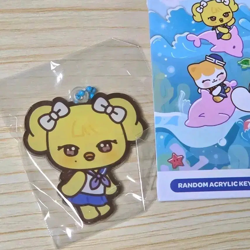 [BUNJANG] IVE MiniV Acrylic Keyring Rei Pop-up / 미니브 아크릴 키링 나오리 (레이) 팝업
