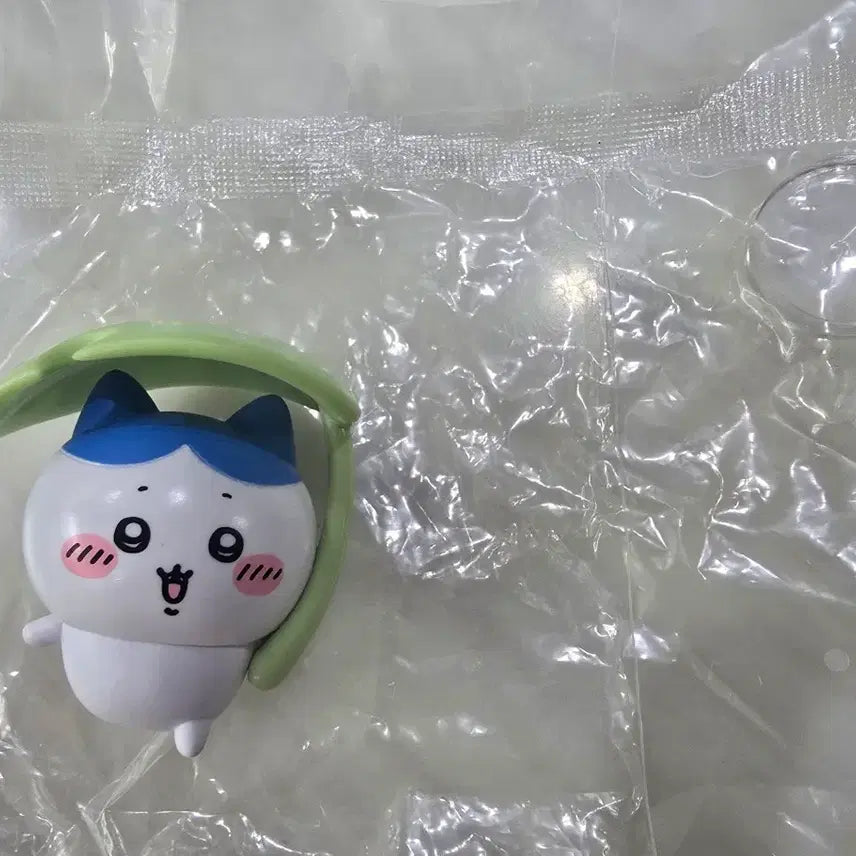 [BUNJANG] Chiikawa Hachware Umbrella Figure / 우산 하치와레 가르마 먼작귀 치이카와 피규어